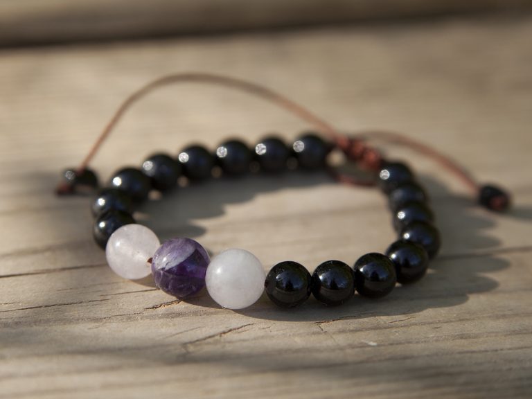 Pulsera amuleto personalizado