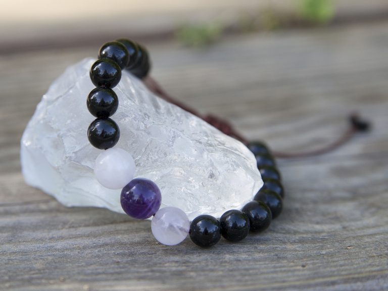 Pulsera amuleto personalizado